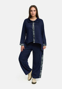 Μπλούζα 'Delina' Τζιν – ναυτικό, ρέον & με λεπτομέρεια εκτύπωσης