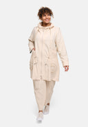 'Livia' Overgangsparka – blød, detaljerig & moderne