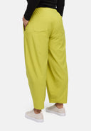 Calças 'Livia' – Corte Largo, Design Simples, & Elástico