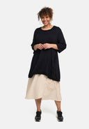 Saia 'Livia' – Linha A, assimétrica e elástica