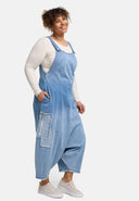 'Sky' Latzhose – Premium-Denim, Ombre & Patch-Details